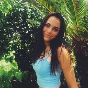 Meet your Posher, Ava